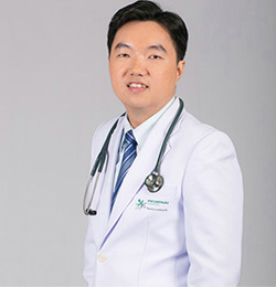 Dr. Viwat Chinplias